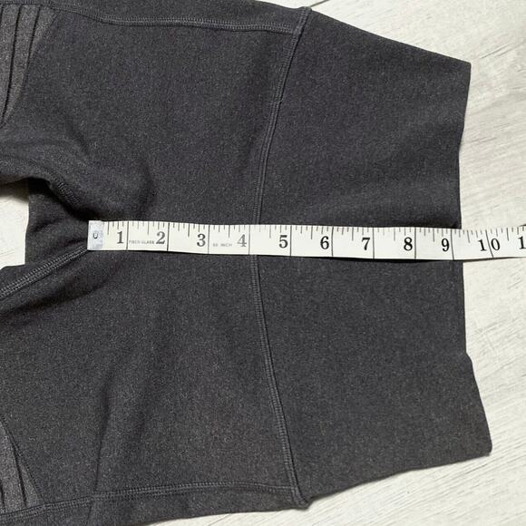 ALO Leggings Moto XS Panels Embellished Dark Gray Perfect Condition Size XS - Picture 13 of 13